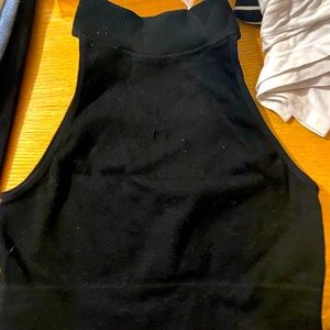 Size small black crop